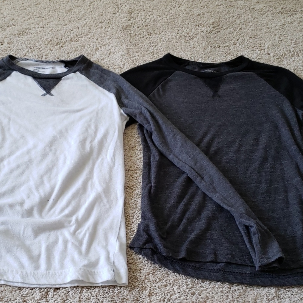 2 long sleeve shirts
